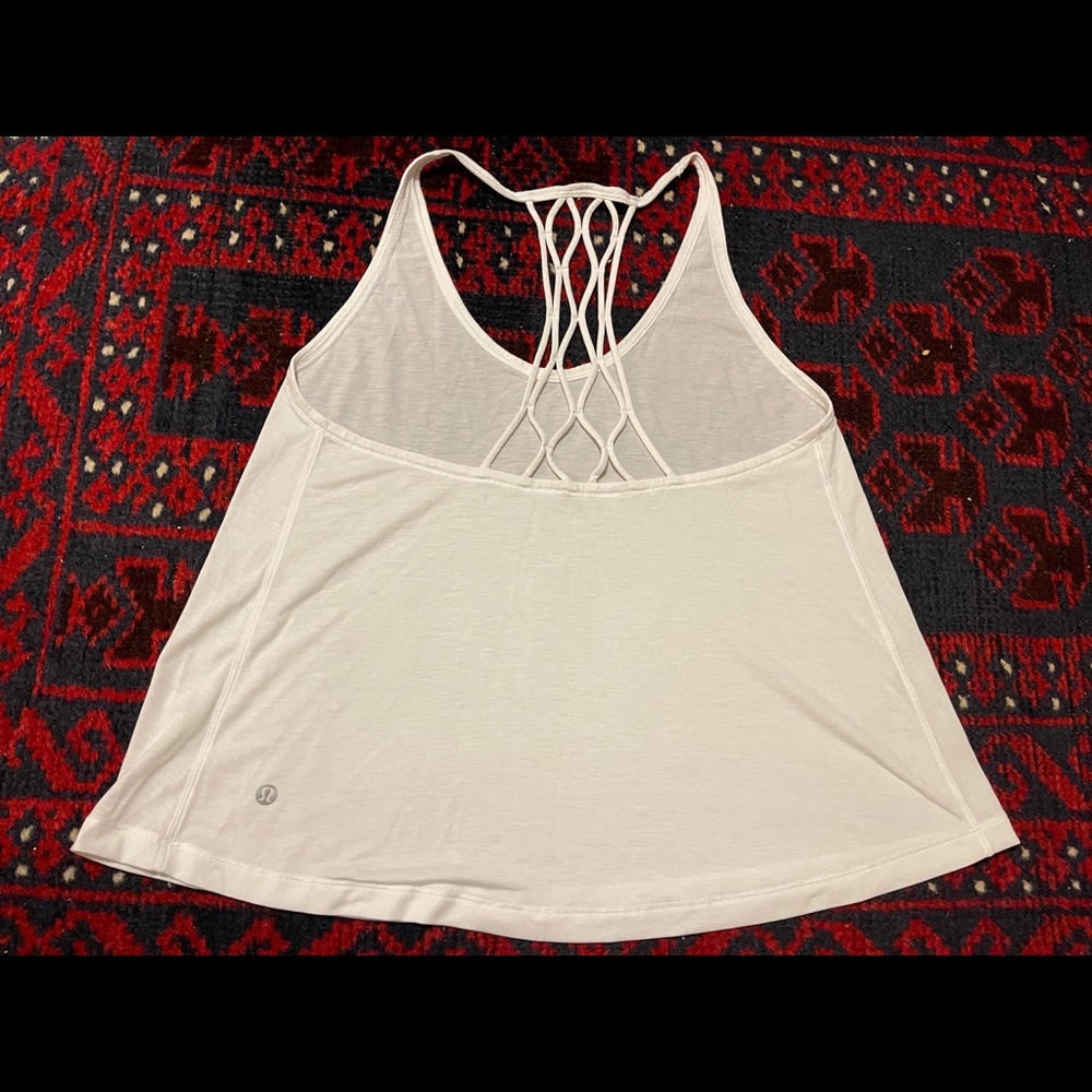 Lululemon white tanktop, size 6